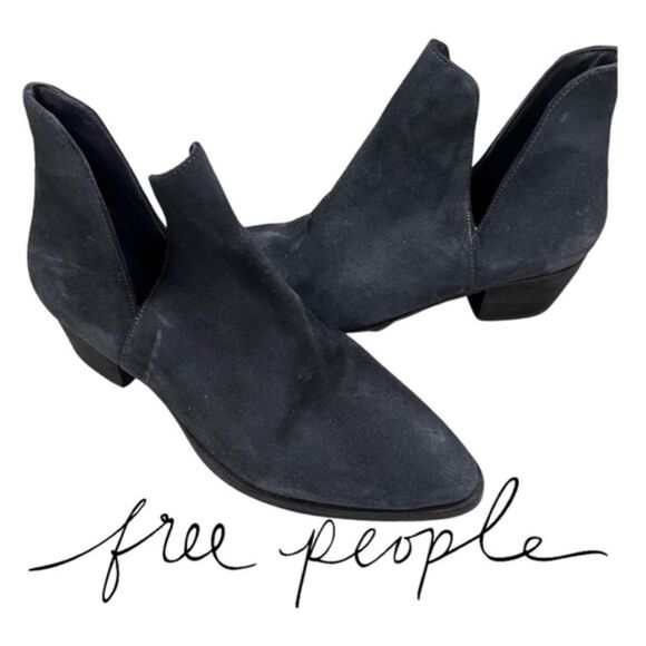 Free People Boots Size 9 V Black Suede Leather Ankle Booties Size 39EU Western - Picture 1 of 10